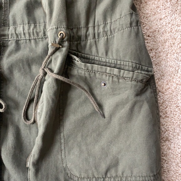 Light Layering Jacket - Picture 2 of 3